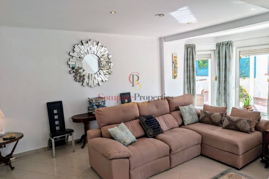 Sale - Villa - Jalon Valley - Jalon