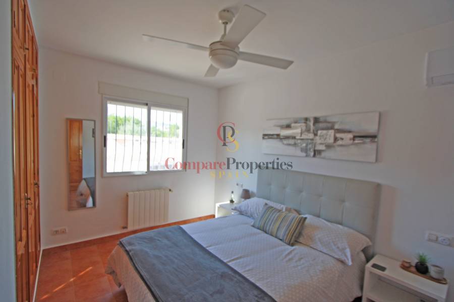 Venta - Villa - Jalon Valley - Jalon