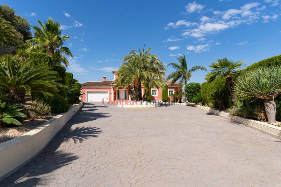 Sale - Villa - Moraira