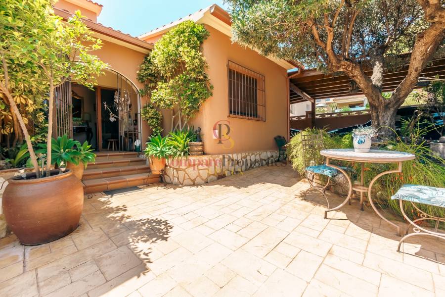 Venta - Villa - La Nucia