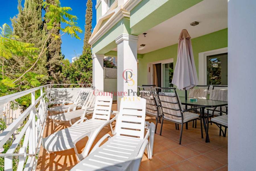 Sale - Townhouses - Calpe