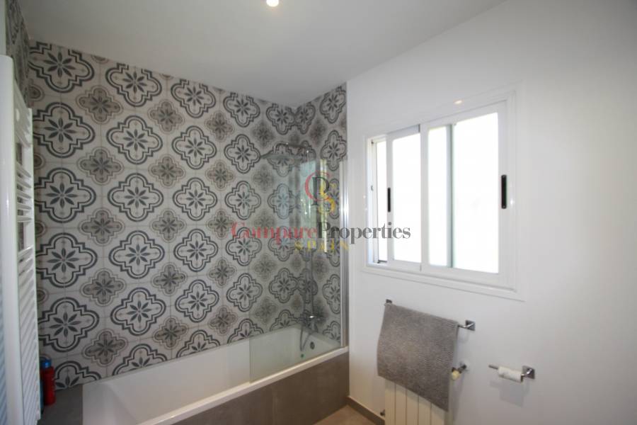 Venta - Villa - Jalon Valley - Jalon