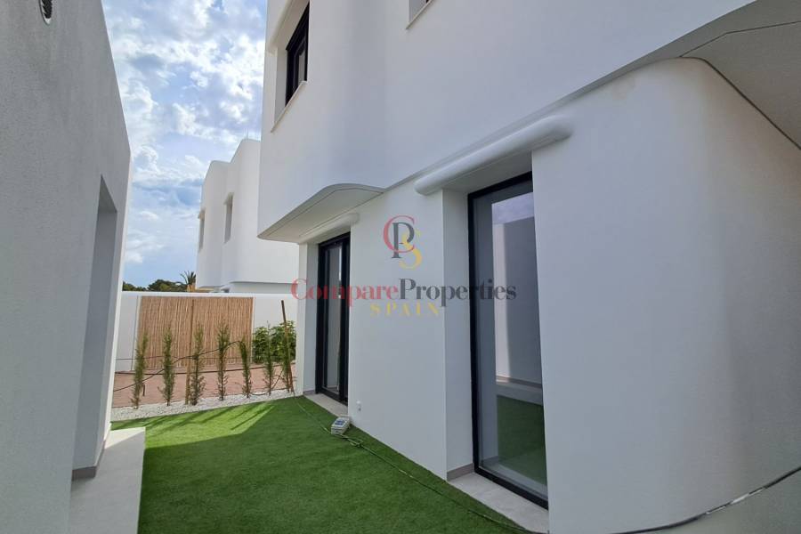 Nueva construcción  - Villa - Albir