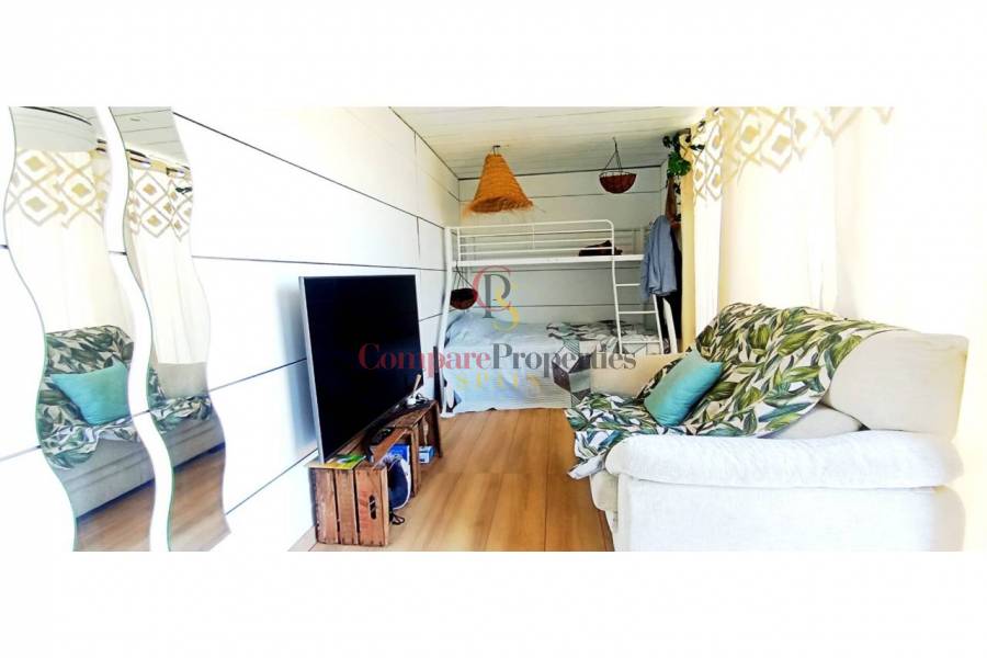 Sale - Apartment - Oliva - 