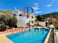 Sale - Villa - Jalon Valley - Valley / Urbanización