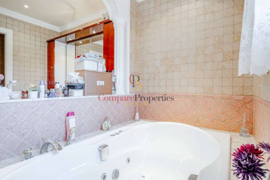 Sale - Villa - Calpe