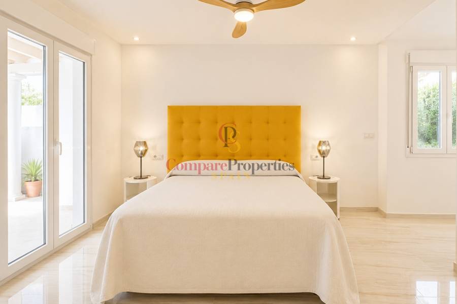 Sale - Villa -  - Casco Urbano