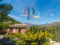 Sale - Villa - Jalon Valley - Campo