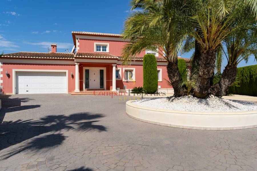 Sale - Villa - Moraira