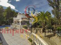 Sale - Villa - Dénia