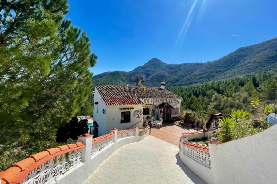 Sale - Villa - Jalon Valley - Campo