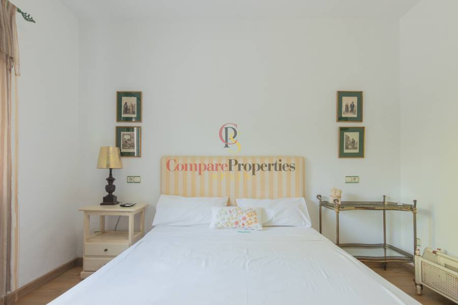 Venta - Villa - Albir