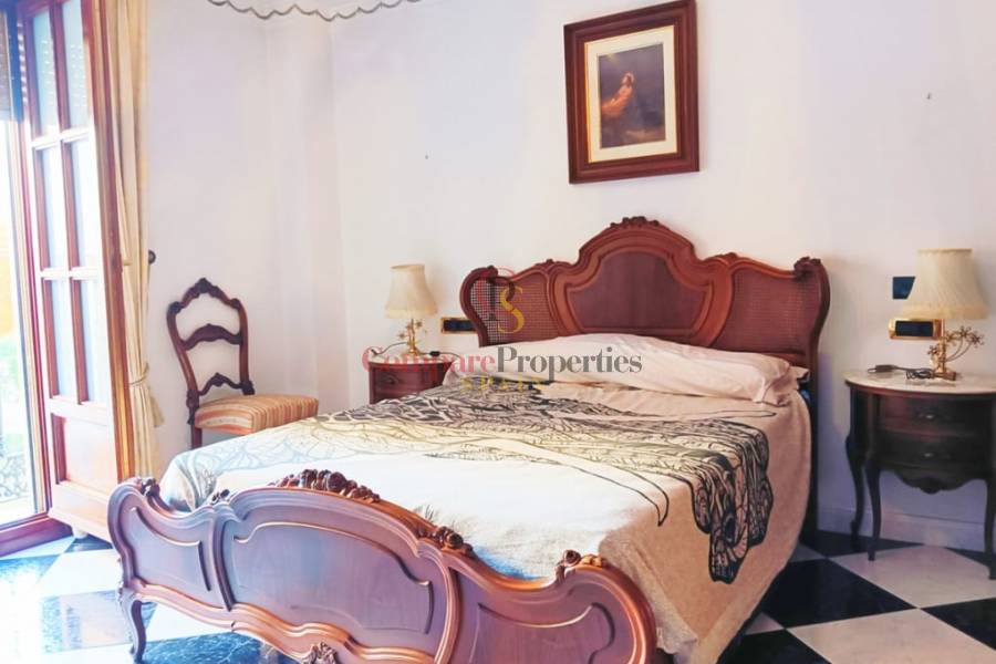 Sale - Villa - Oliva