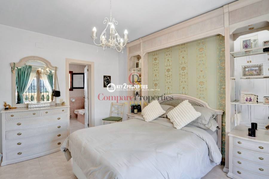 Sale - Villa - Orba