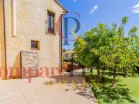 Sale - Villa - La Nucia - Pueblo