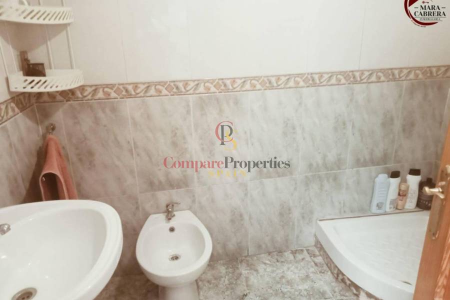 Sale - Apartment - Oliva - 