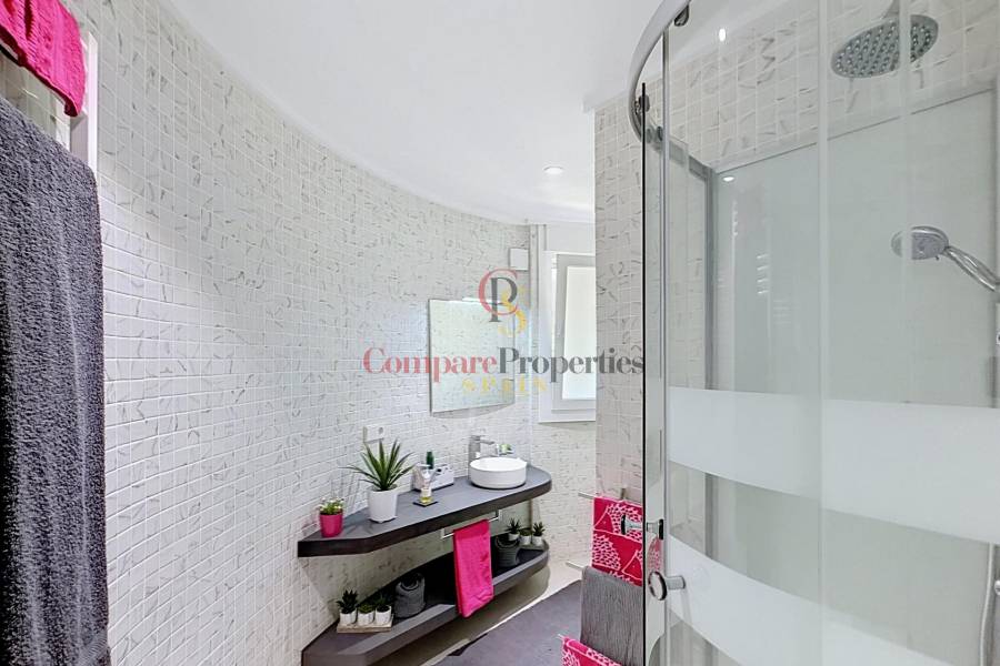 Sale - Villa -  - Kalmias