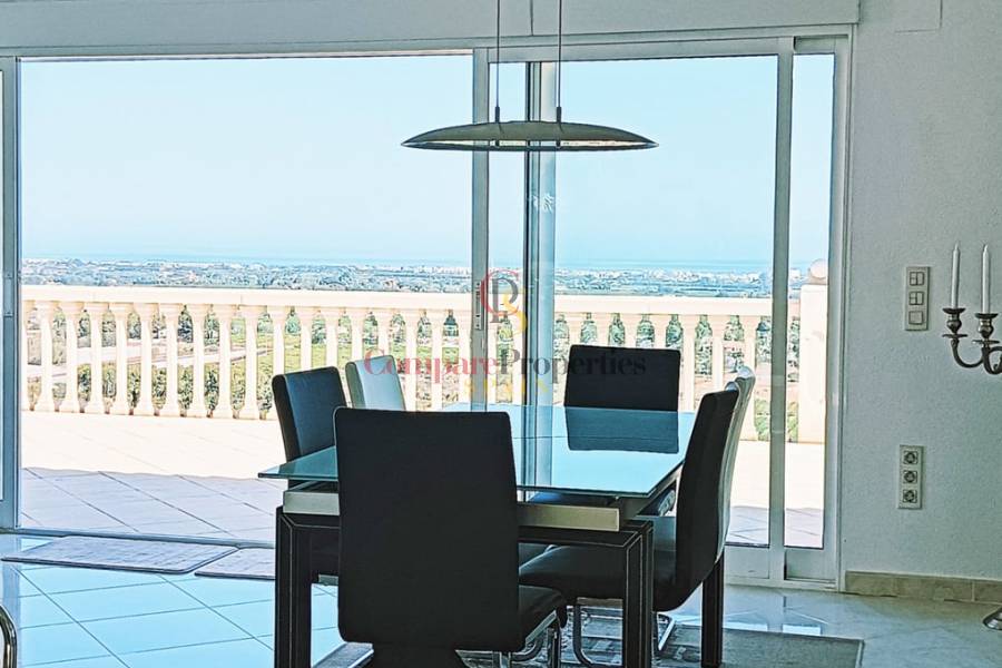 Venta - Villa - Dénia