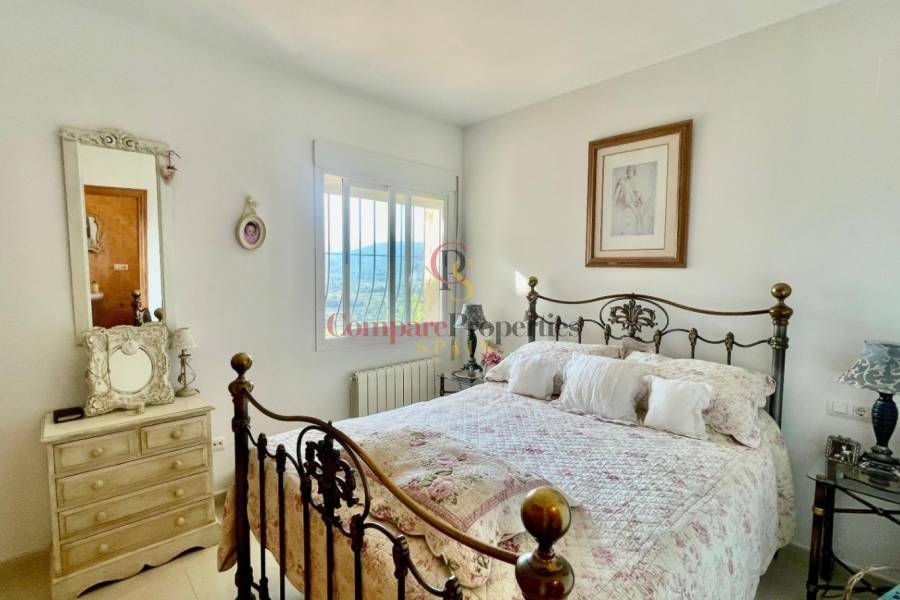 Sale - Villa - Jalon Valley - Valley / Urbanización