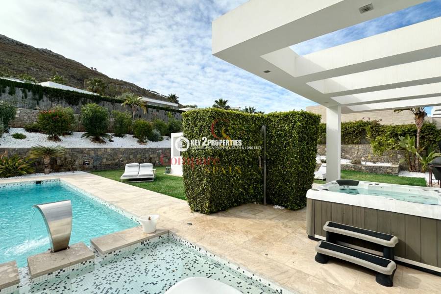 Venta - Villa - Jávea