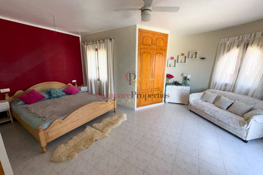 Sale - Villa - Dénia - Montgo
