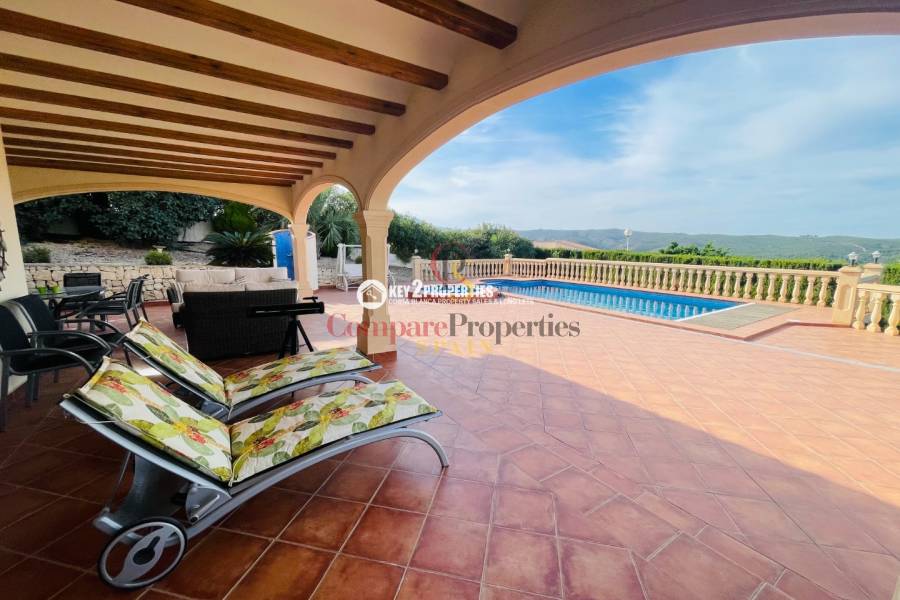 Sale - Villa - Jávea