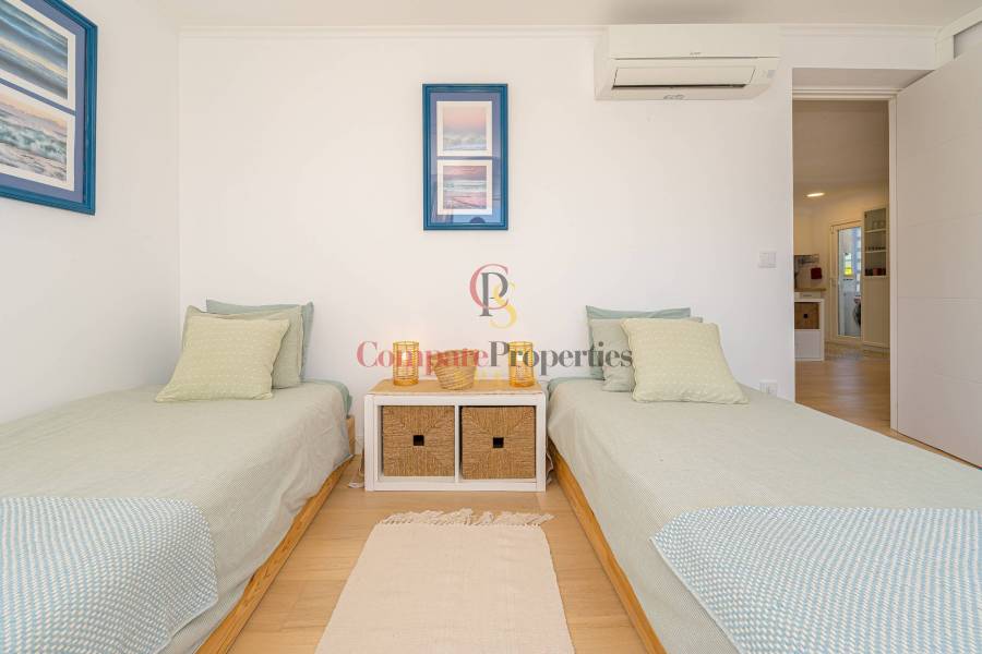 Sale - Villa - Jávea - Cala Blanca