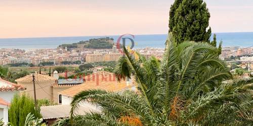 Villa - Sale - Dénia - Montgo