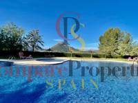 Sale - Villa - Jalon Valley - Valley / Urbanización