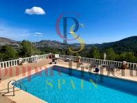 Sale - Villa - Jalon Valley - Campo