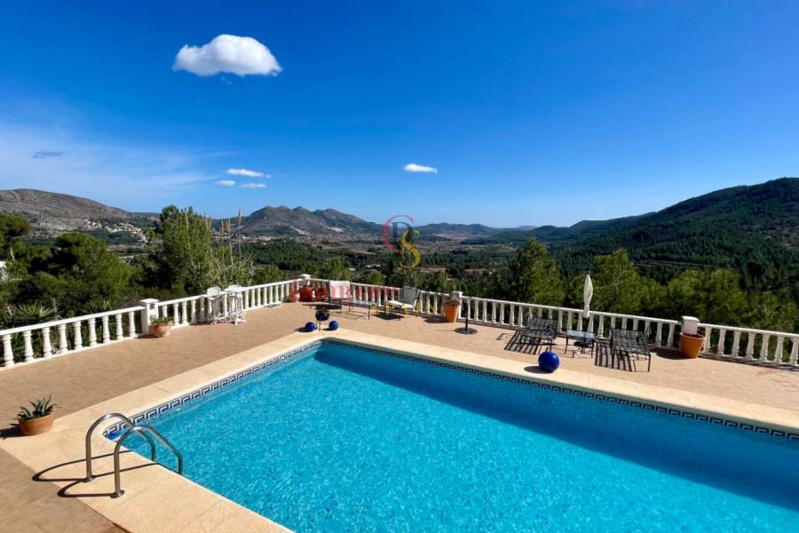 Sale - Villa - Jalon Valley - Campo