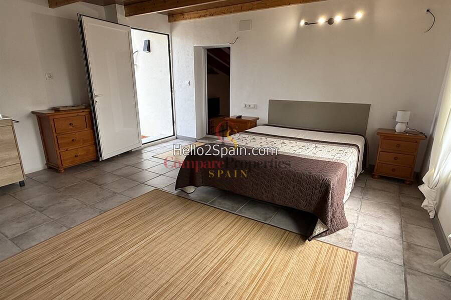 Sale - Villa - Dénia