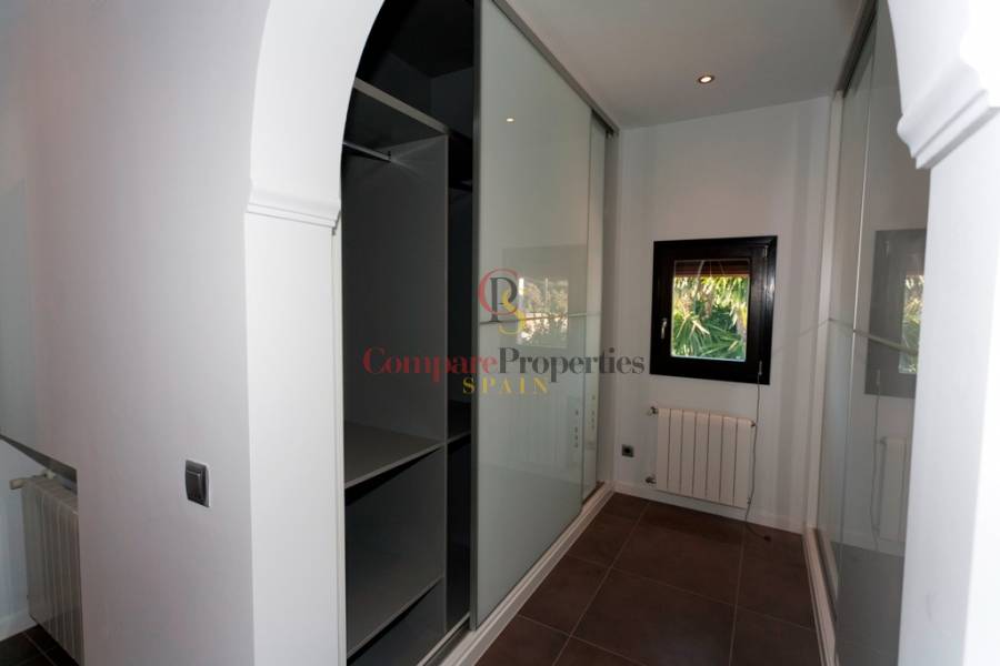 Sale - Villa - Moraira