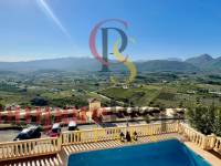 Sale - Villa - Jalon Valley - Valley / Urbanización