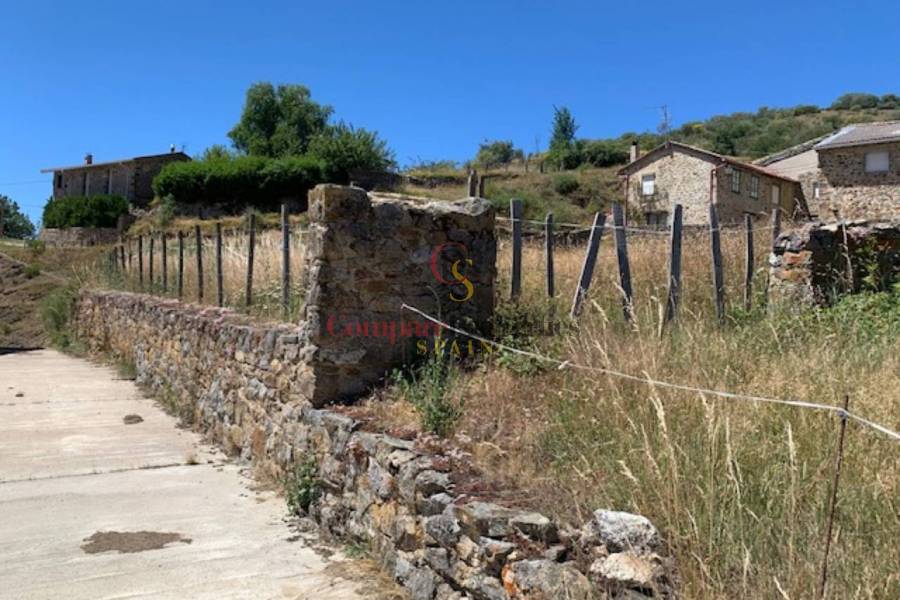 Sale - Apartment - La Pernía