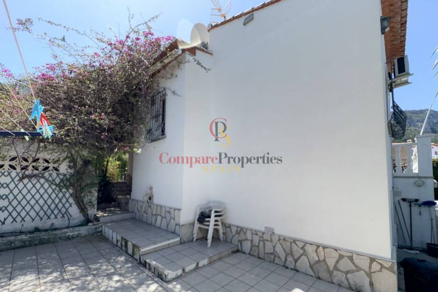 Sale - Villa - Dénia - Montgo