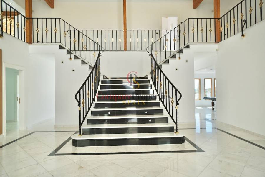 Sale - Villa - Benhavis - El Paraiso Alto