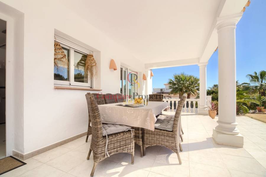 Sale - Villa - Jávea