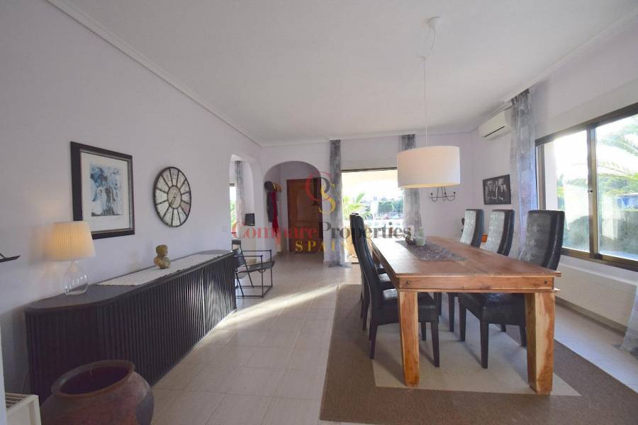 Sale - Villa - Alfaz Del Pi - La Capitana