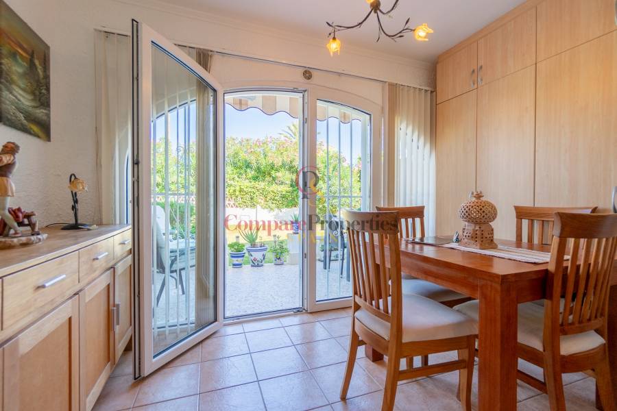 Sale - Apartment - Albir