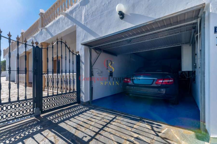 Sale - Villa - Oltamar