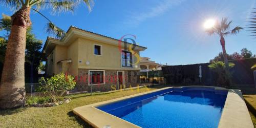 Villa - Sale - La Nucia - La Nucia