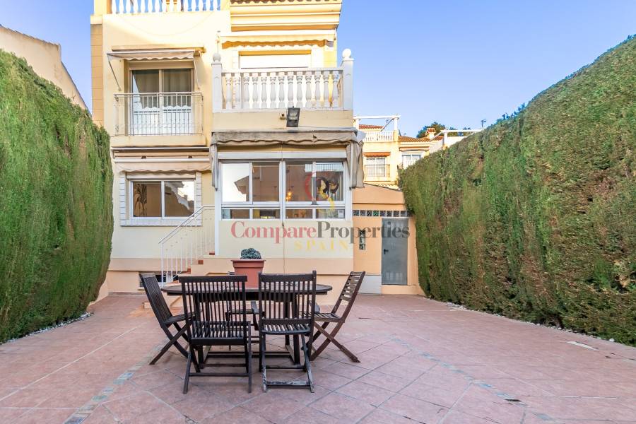 Verkoop - Villa - La Nucia