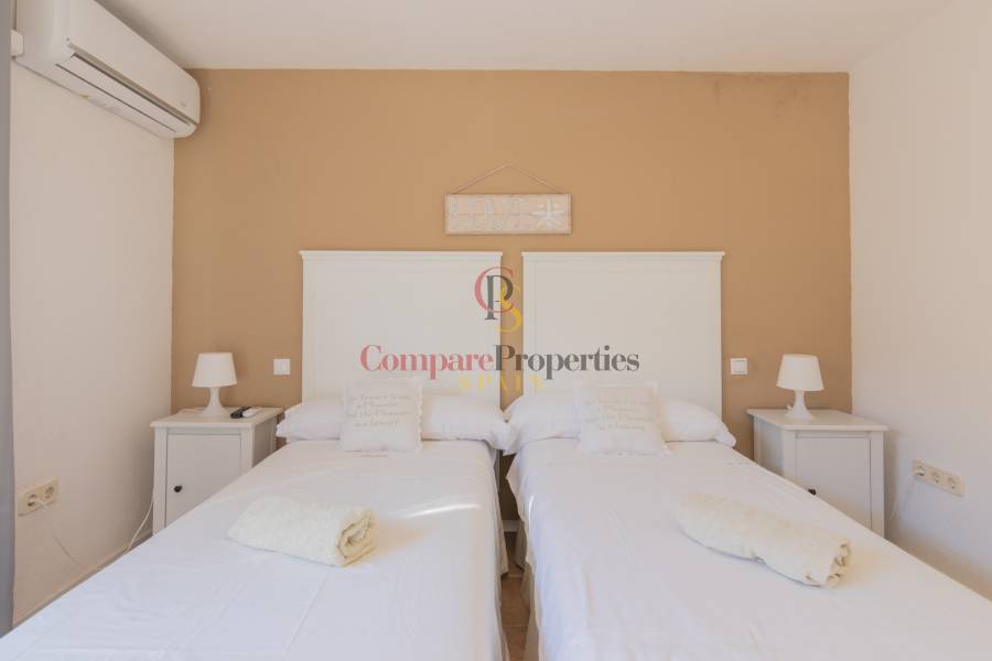 Venta - Villa - Albir