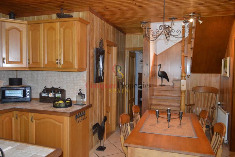 Sale - Villa - Jalon Valley - Campo