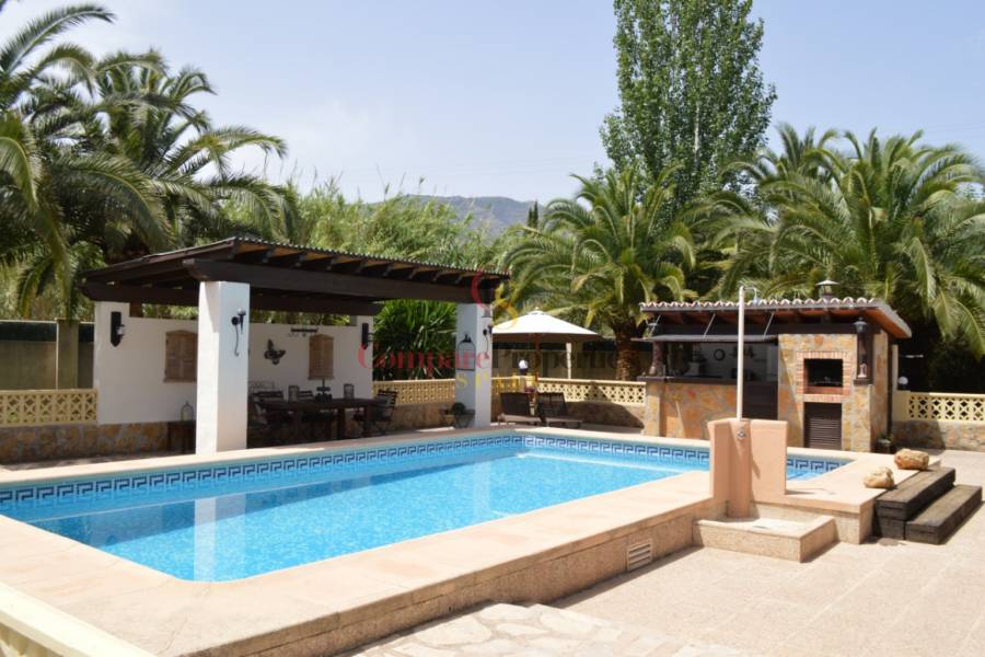 Verkoop - Villa - Jalon Valley - Campo