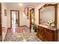 Sale - Apartment - Oliva - 