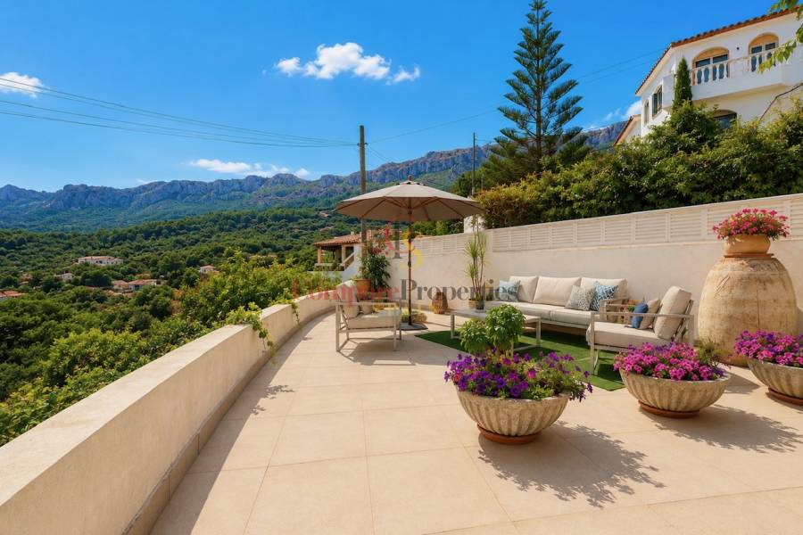Sale - Villa -  - Casco Urbano