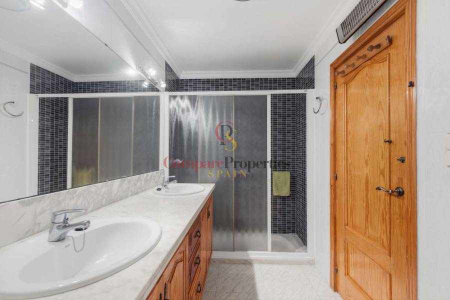 Sale - Semi-Detached Villa - Teulada