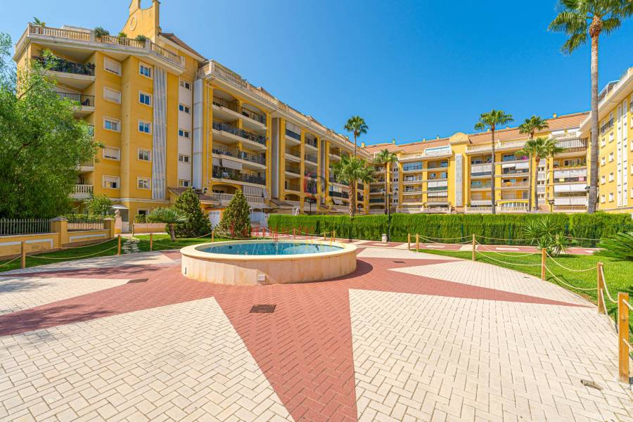 Sale - Apartment - Dénia - 